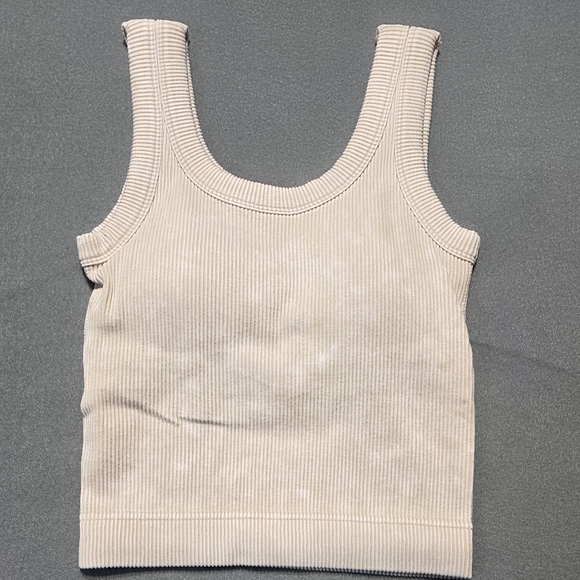 Zenana Outfitters Cream Tank Top With Built In Bra PTP Stretch 17 NWOT - Picture 2 of 5